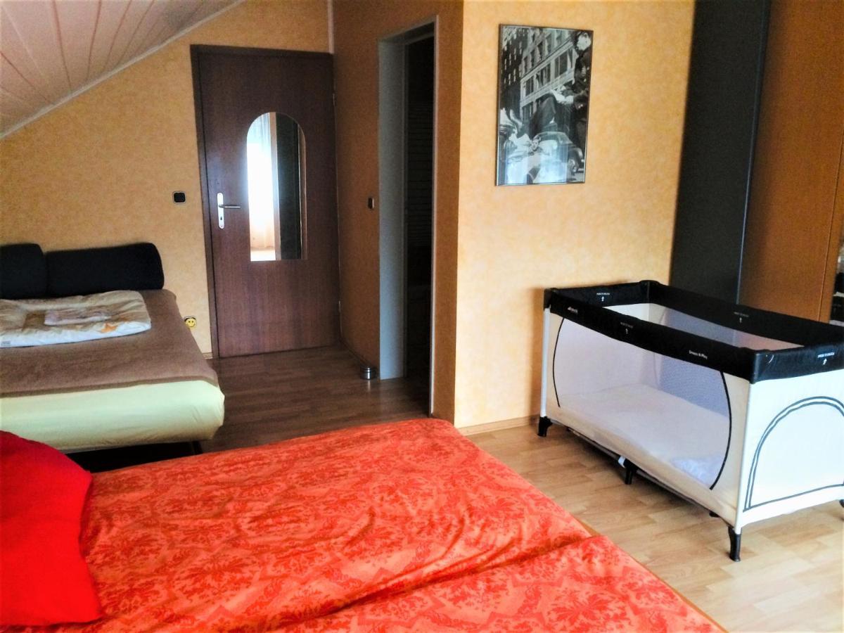 Super Xxl Ferienwohnung 73 Qm, Mit Balkon Cadolzburg Kültér fotó
